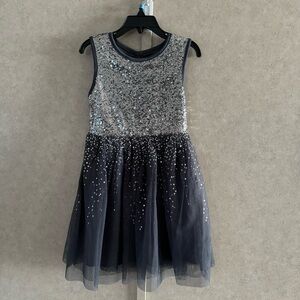 Party dress for little girls gray and silver with sparkly dress size 4-5